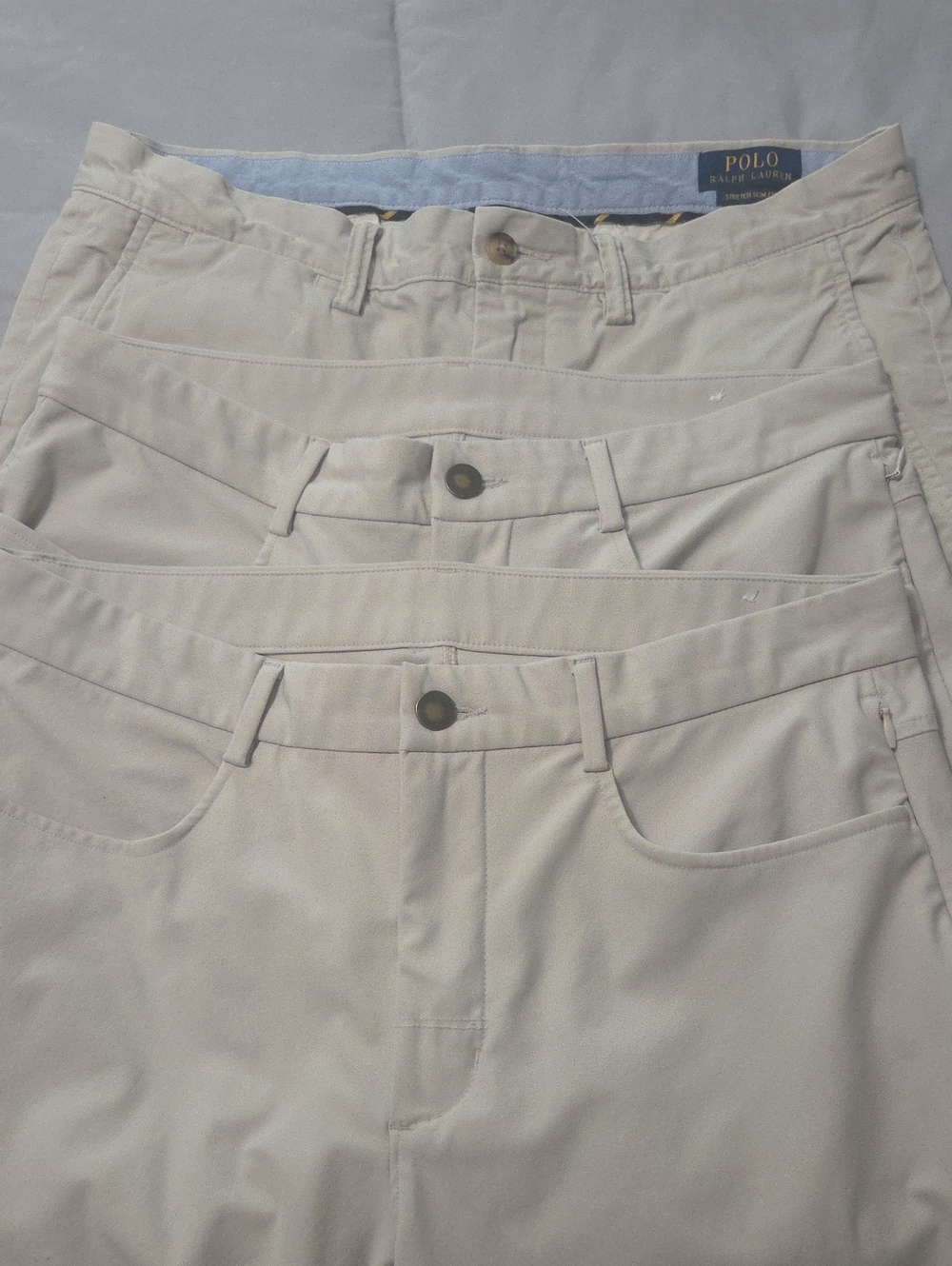 3 Pair Of Men's Slim Fit Khaki Pants. Polo And Old Navy. 32×32 Good Condition!